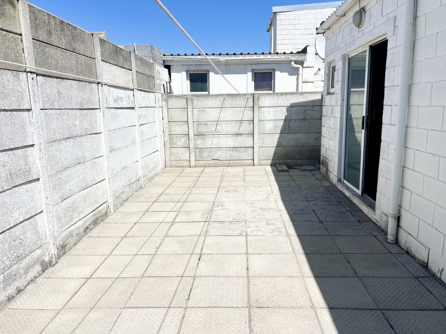 3 Bedroom Property for Sale in Ruyterwacht Western Cape